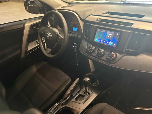 Used 2016 Toyota RAV4 LE image 29