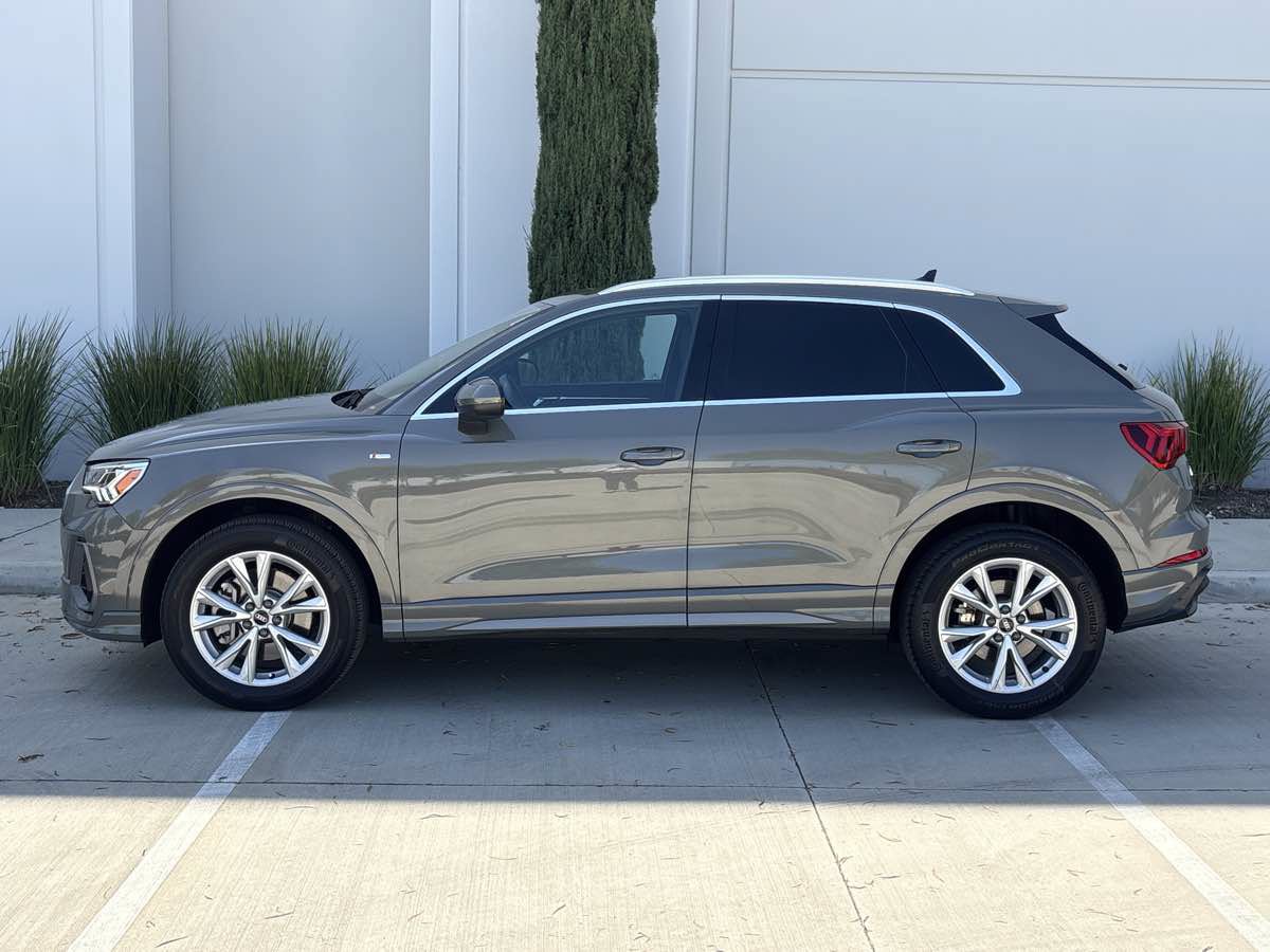 Used 2022 Audi Q3 2.0T Premium Plus w/ Premium Plus Package AWD/4WD image 6