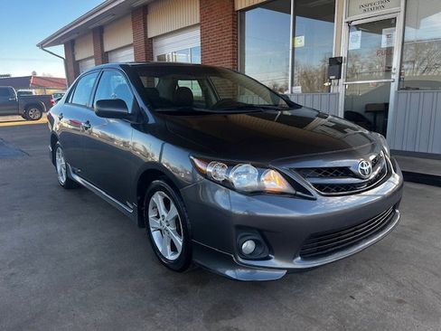 Used 2011 Toyota Corolla S image 3