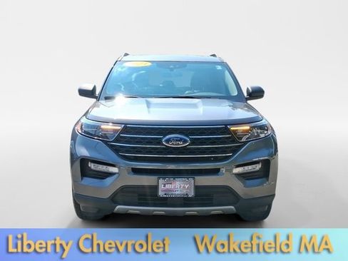 Used 2023 Ford Explorer XLT w/ Equipment Group 202A AWD/4WD image 2