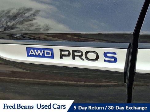 Certified 2023 Volkswagen ID.4 Pro S Plus image 35