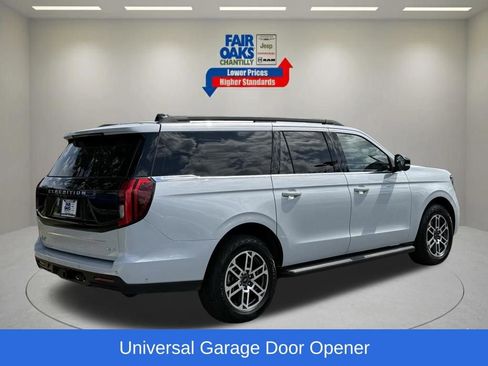 Used 2025 Ford Expedition Max Active AWD/4WD image 7