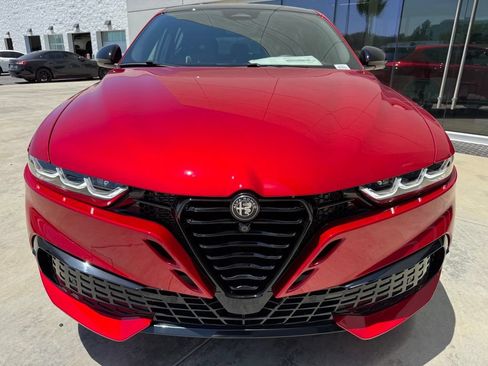 New 2026 Alfa Romeo Tonale w/ Active Assist Package AWD/4WD image 7