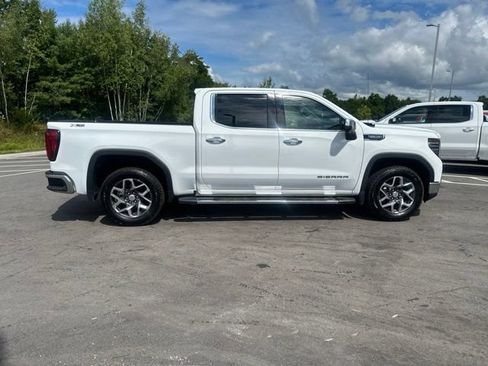 Used 2023 GMC Sierra 1500 SLT w/ SLT Premium Package AWD/4WD image 6