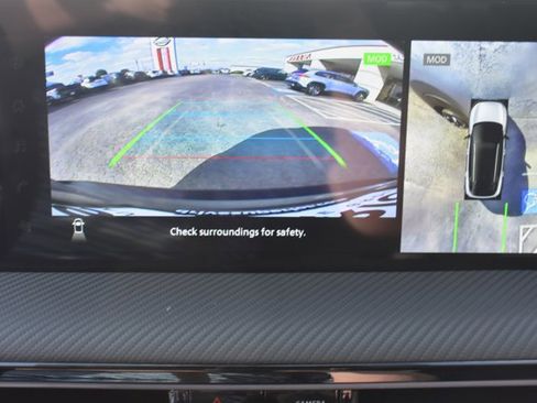 Used 2025 Nissan Kicks SR image 24