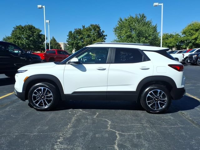 Certified 2024 Chevrolet TrailBlazer LT w/ LT Cold Weather Package AWD/4WD image 8
