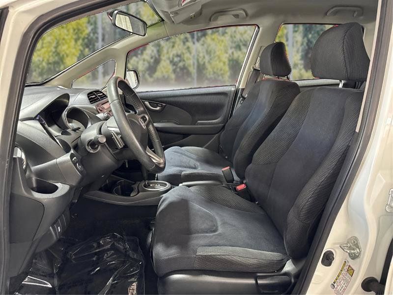 Used 2013 Honda Fit Sport image 9