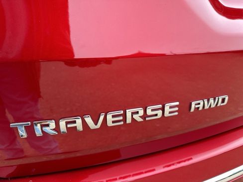 Used 2023 Chevrolet Traverse Premier image 39