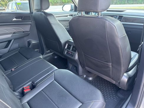 Used 2023 Volkswagen Atlas SE AWD/4WD image 45