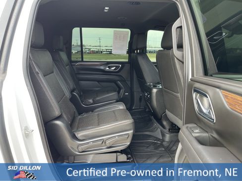 Certified 2023 Chevrolet Suburban High Country image 12