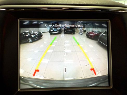 Used 2014 Jeep Grand Cherokee SRT image 20