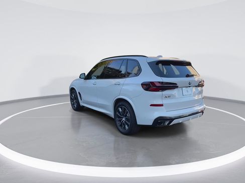 New 2026 BMW X5 xDrive40i w/ M Sport Package image 6