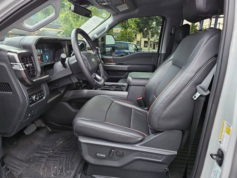 Used 2026 Ford F250 Lariat w/ Black Appearance Package AWD/4WD image 27