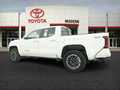 New 2025 Toyota Tacoma TRD Sport image 12