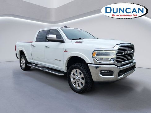 Used 2022 RAM 2500 Laramie AWD/4WD image 1