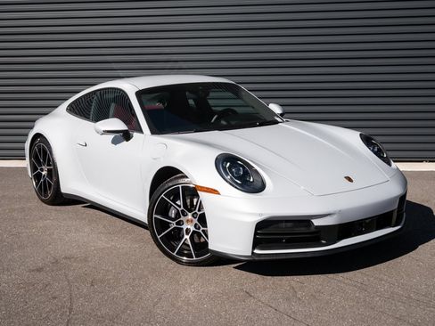 Certified 2025 Porsche 911 Carrera w/ Premium Package image 24