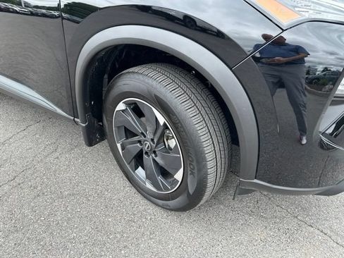 Certified 2026 Nissan Rogue SV AWD/4WD image 8