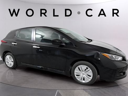 Used 2025 Nissan Leaf S FWD image 2