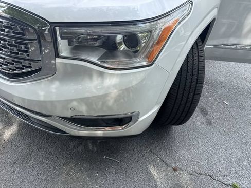Used 2018 GMC Acadia Denali w/ Technology Package FWD image 35