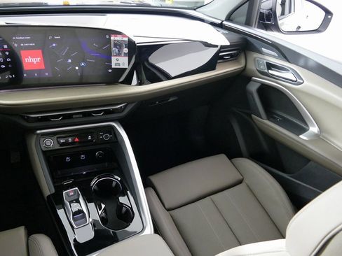 New 2025 Audi Q5 Premium Plus image 26