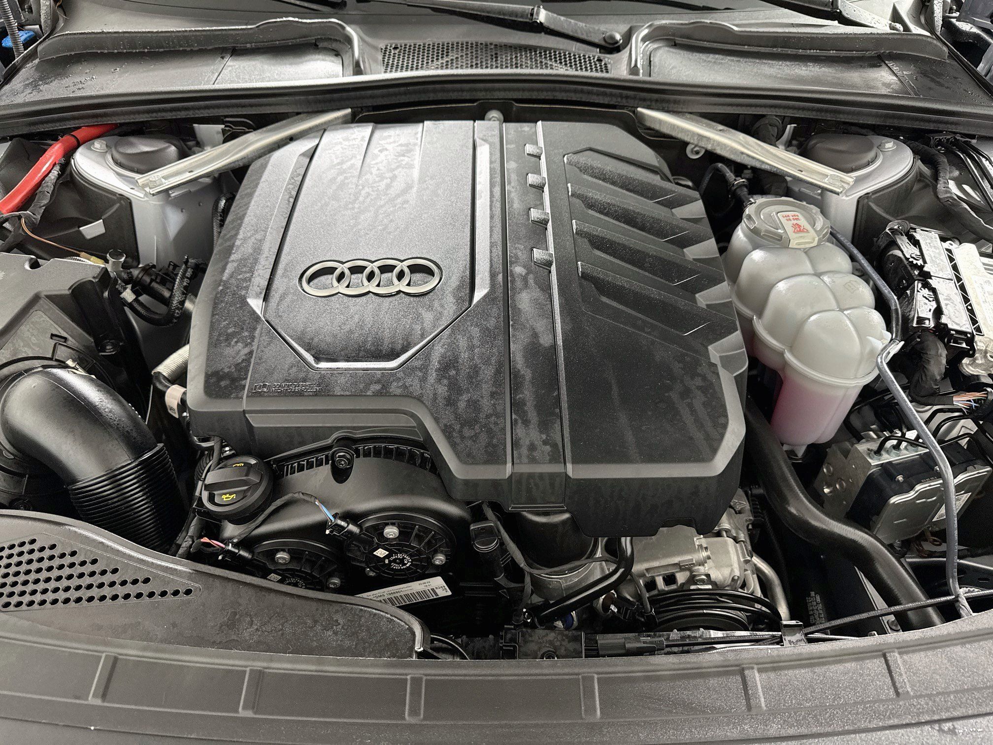 Used 2023 Audi A4 2.0T Premium w/ Convenience Package AWD/4WD image 30