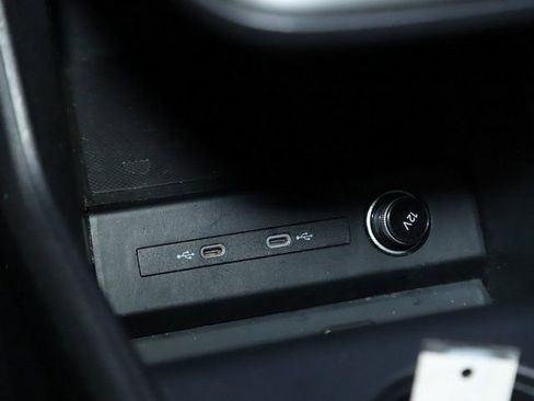 Used 2024 Audi Q4 e-tron Premium w/ Convenience Package image 27