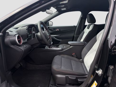 New 2026 Chevrolet Trax RS w/ Driver Confidence Package FWD image 9
