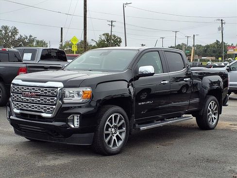 Used 2021 GMC Canyon Denali image 3