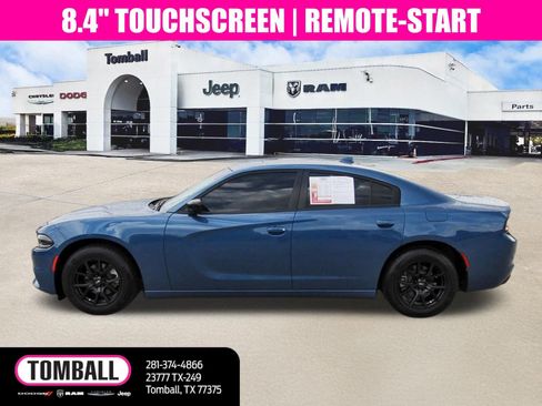 Used 2023 Dodge Charger SXT w/ Cold Weather Package RWD image 4