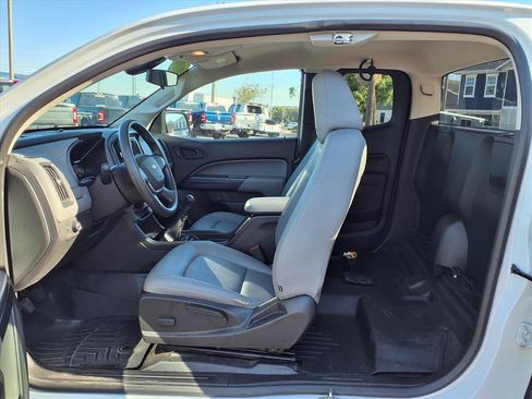 Used 2018 Chevrolet Colorado W/T w/ WT Convenience Package image 18