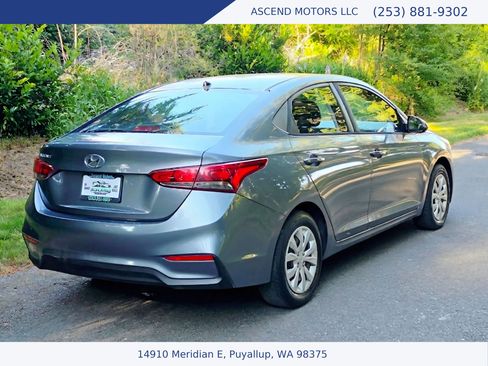 Used 2019 Hyundai Accent SE FWD image 5