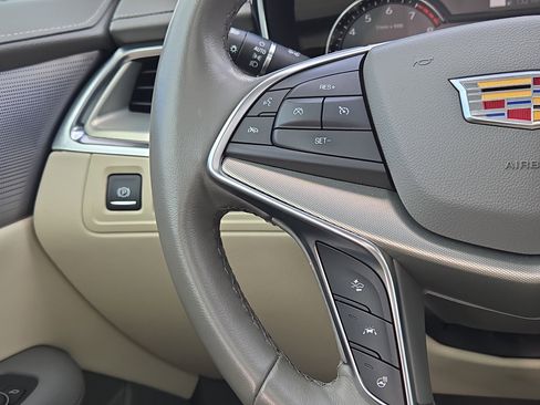 Used 2022 Cadillac XT5 Premium Luxury image 20