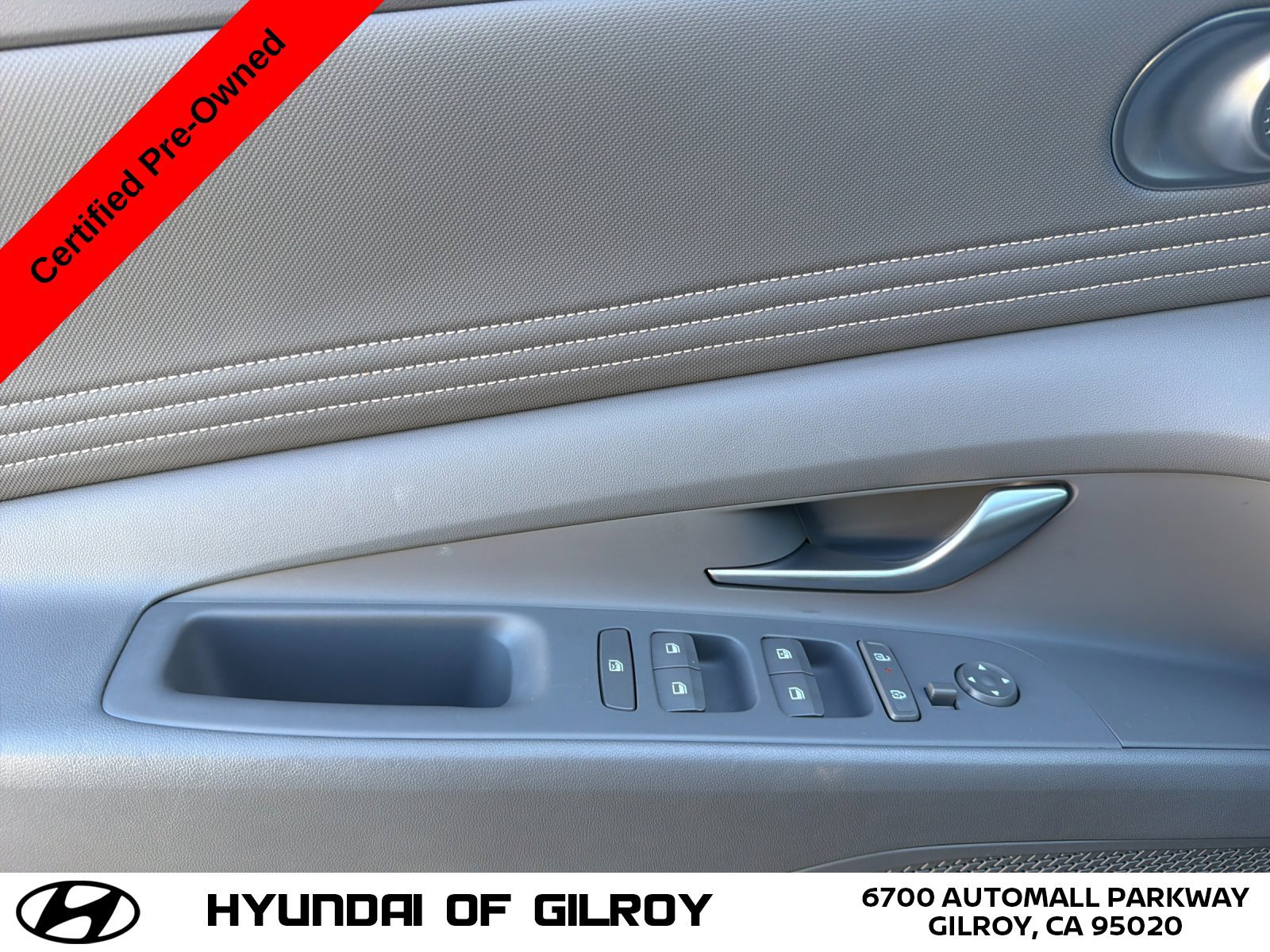 Certified 2025 Hyundai Elantra SEL FWD image 12