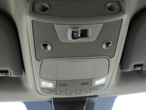 Certified 2019 Ford F150 Lariat AWD/4WD image 38
