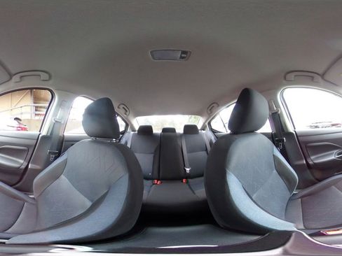 Used 2025 Nissan Versa SV image 42