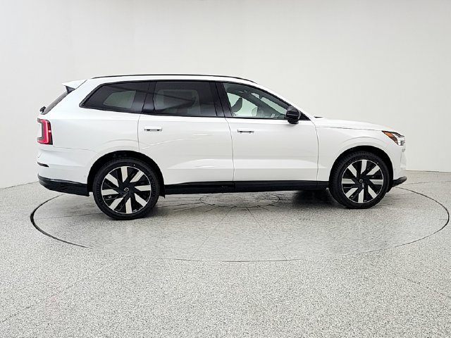 New 2026 Volvo EX90 Plus AWD/4WD image 4