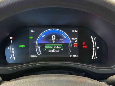 Used 2025 Toyota Grand Highlander AWD Hybrid image 34