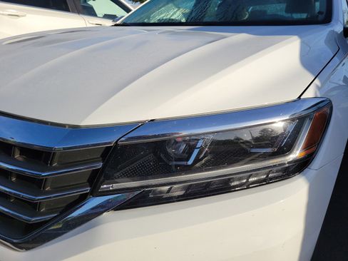 Used 2020 Volkswagen Passat 2.0T SE image 5