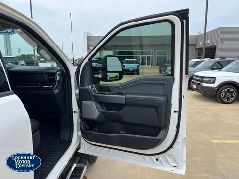 Used 2025 Ford F250 Lariat w/ FX4 Off-Road Package AWD/4WD image 37