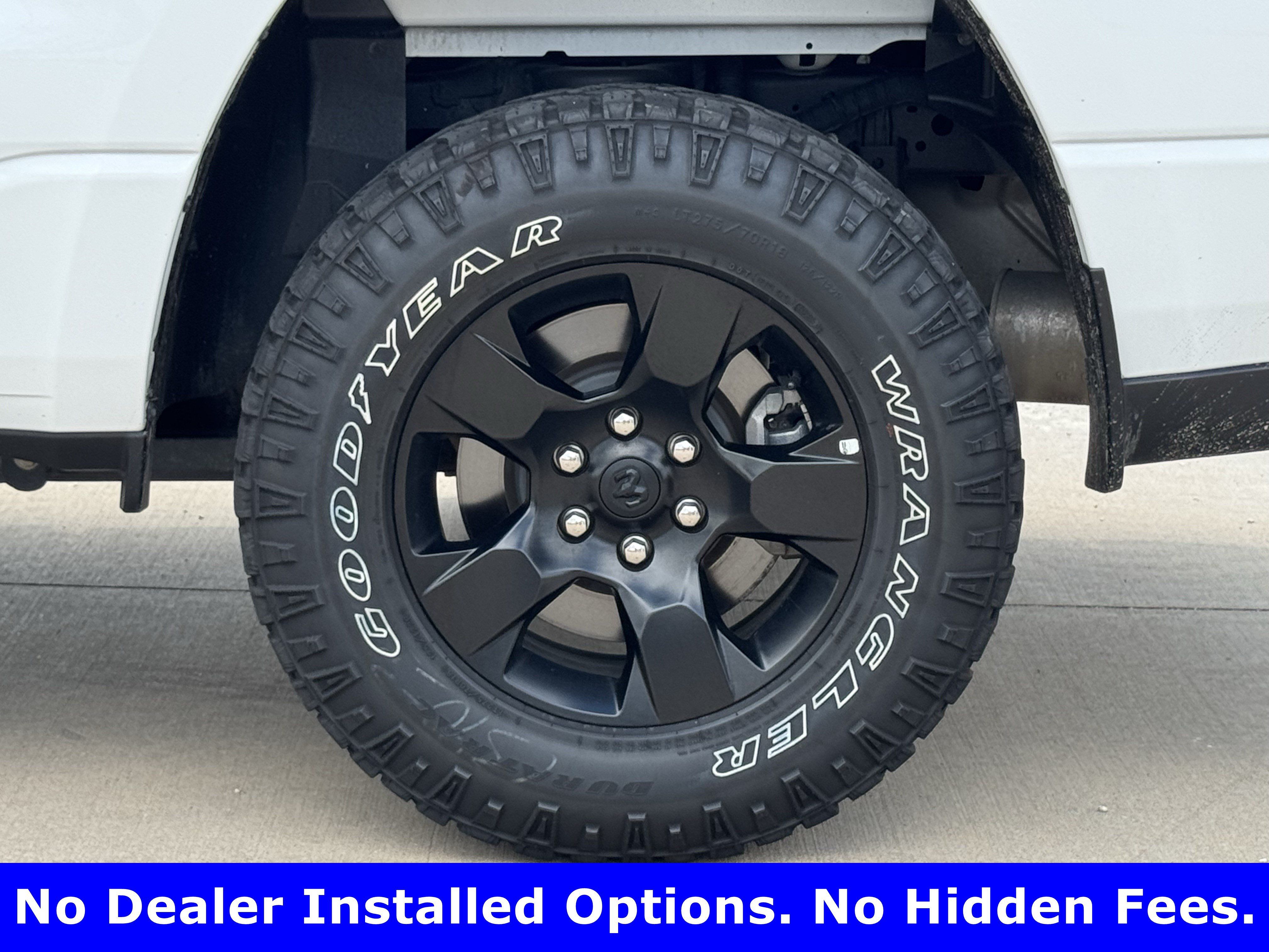 Used 2025 RAM 1500 Warlock AWD/4WD image 9