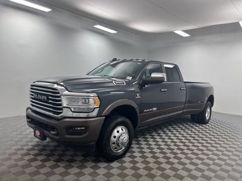 Used 2022 RAM 3500 Limited AWD/4WD image 3
