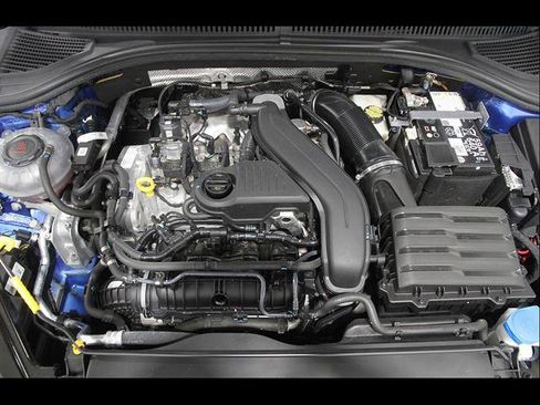 Certified 2024 Volkswagen Jetta SE w/ Panoramic Sunroof Package FWD image 19