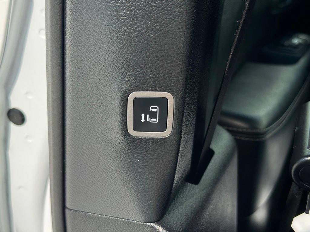 Used 2022 Chrysler Pacifica Limited w/ S Appearance Package FWD image 25