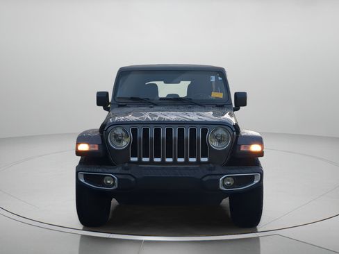 Used 2022 Jeep Wrangler Unlimited Sahara AWD/4WD image 37