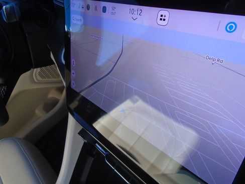 Certified 2024 Jeep Grand Cherokee Limited w/ Luxury Tech Group II image 25