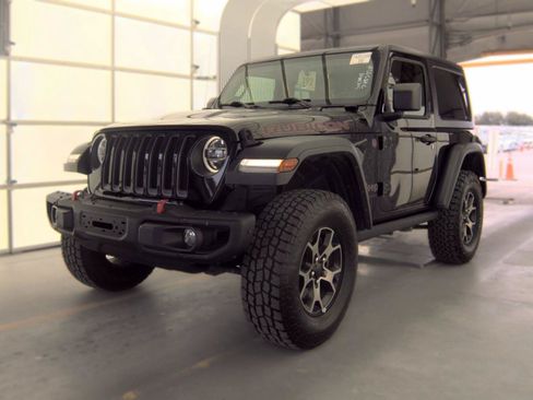 Used 2018 Jeep Wrangler Rubicon AWD/4WD image 2