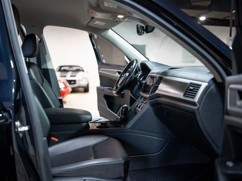 Used 2019 Volkswagen Atlas SE w/ Towing Package AWD/4WD image 25