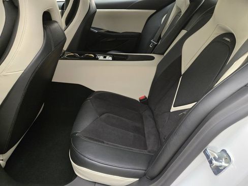 New 2025 Karma Revero Luxury image 19