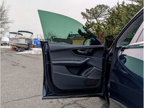 Used 2024 Audi Q8 Prestige image 10