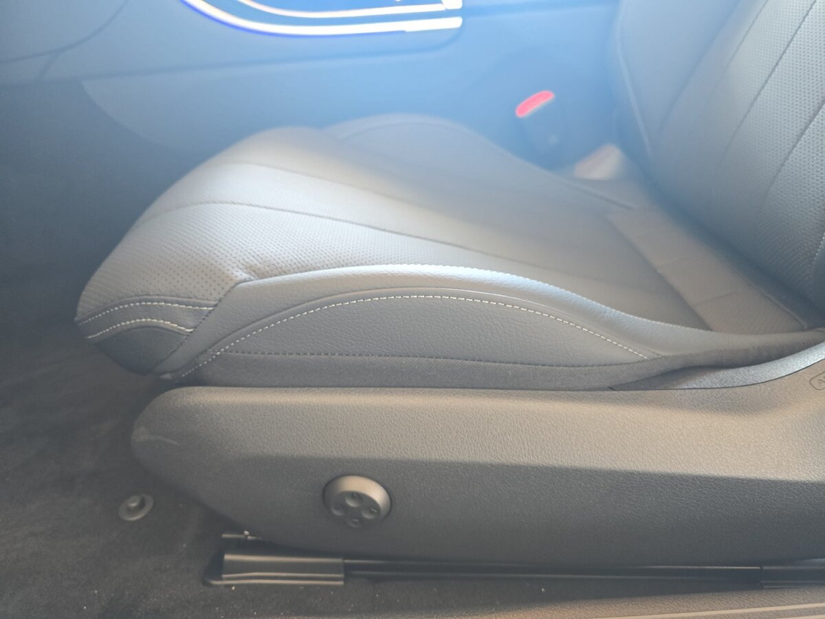 New 2026 Mercedes-Benz CLE 450 4MATIC Coupe image 26